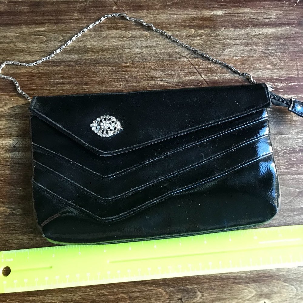 Little Black Clutch 👝😍👛